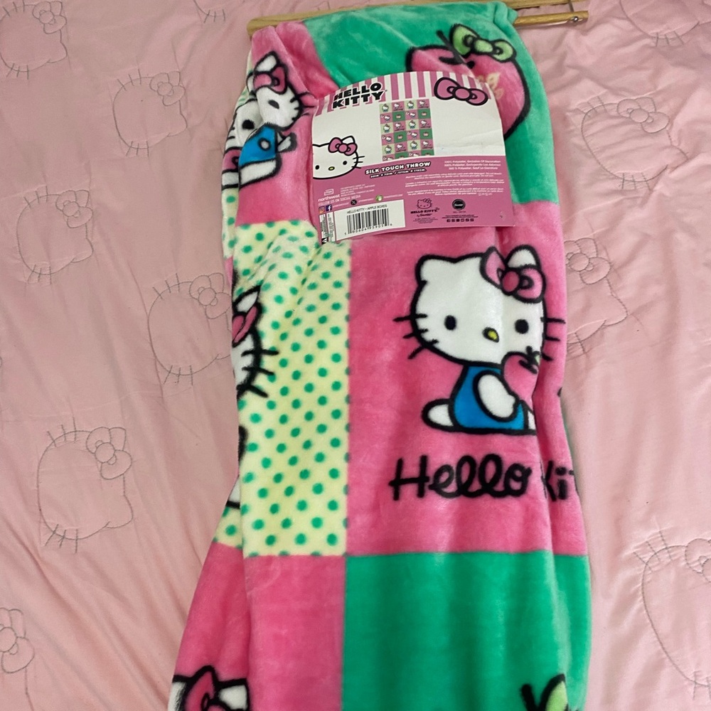 Hello Kitty Blanket